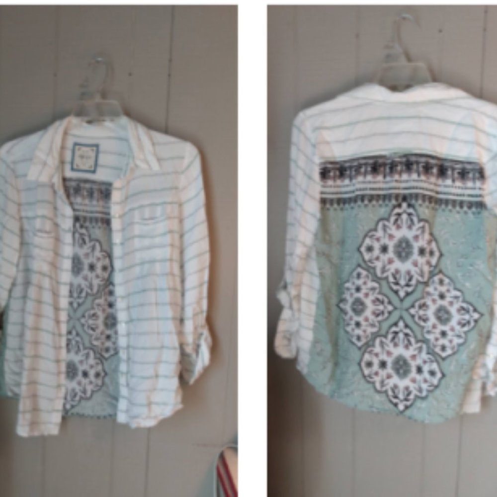 Style & Co Button down Shirt Rayon Pattern on the back Stripes on the front M